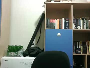 Mustbehard Chaturbate stream image from May 09, 2025