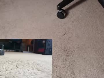 Love_2_Be_Kinky Chaturbate stream image from May 10, 2025