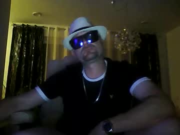 Matcelpb1987 Chaturbate stream image from May 10, 2025
