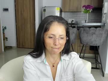 Alana_Gasparani Chaturbate stream image from May 10, 2025