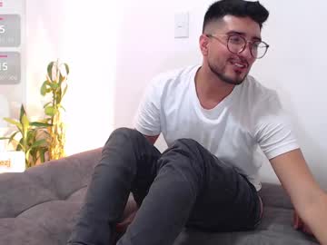 Bryperez Chaturbate stream image from May 10, 2025