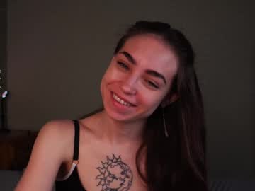 Sunbeamflower Chaturbate stream image from May 10, 2025