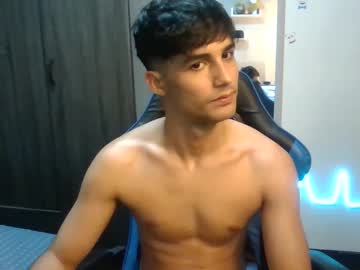 Jhon_2000s Chaturbate stream image from May 10, 2025