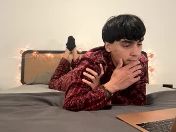 Cloudbaby528 Chaturbate stream image from May 10, 2025