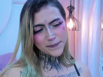 Malorygrey Chaturbate stream image from May 10, 2025