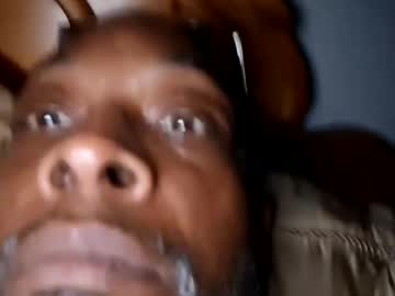 Mossboi123 Chaturbate stream image from May 10, 2025