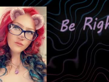 Zestylilrawr69 Chaturbate stream image from May 10, 2025