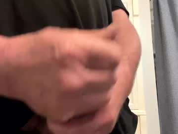 1hunglo412 Chaturbate stream image from May 10, 2025