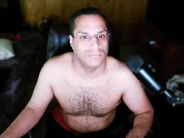Krauxus Chaturbate stream image from May 10, 2025
