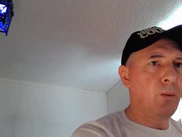 Chinobenz Chaturbate stream image from May 10, 2025