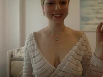 Melissaitsme Chaturbate stream image from May 10, 2025