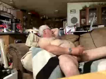 Puffynipples62 Chaturbate stream image from May 10, 2025