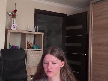 Coyness_Geneva Chaturbate stream image from May 10, 2025