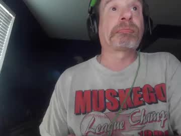 Justmetool Chaturbate stream image from May 10, 2025