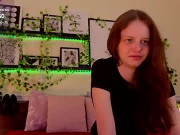 Piper_Lolli Chaturbate stream image from May 10, 2025