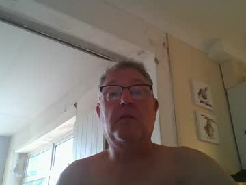 Aaronmills55 Chaturbate stream image from May 10, 2025