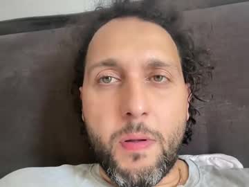 Joeyamsterdam Chaturbate stream image from May 10, 2025