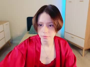 Kristikittyx Chaturbate stream image from May 10, 2025