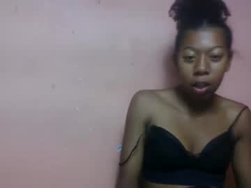 Angelette93 Chaturbate stream image from May 10, 2025