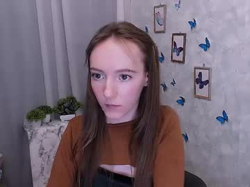 White_Moon_Stella_ Chaturbate stream image from May 10, 2025