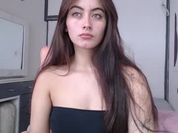 Aly_Foxx Chaturbate stream image from May 10, 2025