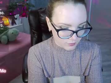 Angelawhity Chaturbate stream image from May 10, 2025