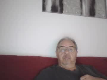 Mambow99 Chaturbate stream image from May 10, 2025