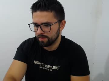 Maximo_2000 Chaturbate stream image from May 10, 2025