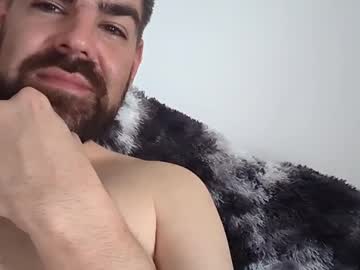 Myrefort Chaturbate stream image from May 10, 2025
