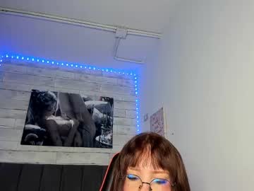 Karolinasweet19 Chaturbate stream image from May 10, 2025