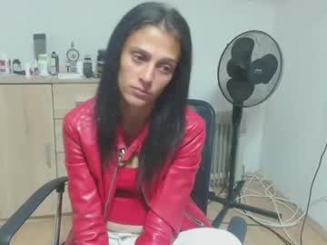 Karenwinston Chaturbate stream image from May 10, 2025
