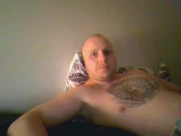 Hardon911 Chaturbate stream image from May 10, 2025