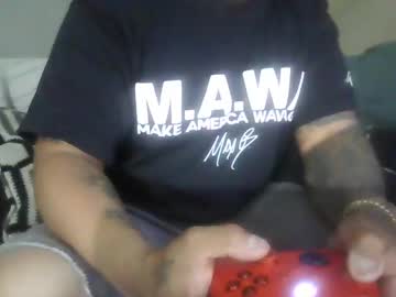 Donnydoggo Chaturbate stream image from May 10, 2025