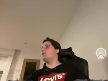 Julian18_02 Chaturbate stream image from May 10, 2025