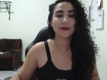 Shopia_Scarlet Chaturbate stream image from May 11, 2025