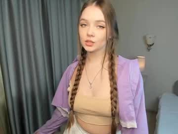 Maxinebickham Chaturbate stream image from May 11, 2025