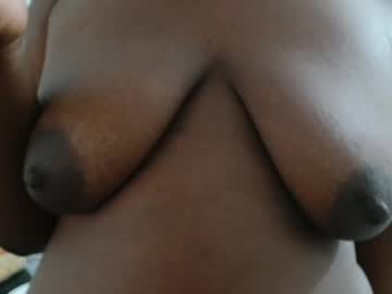 Curvy_Chocolate_Kisses Chaturbate stream image from May 11, 2025
