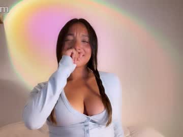 Emycutie Chaturbate stream image from May 11, 2025