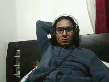 Julifabregas22 Chaturbate stream image from May 11, 2025