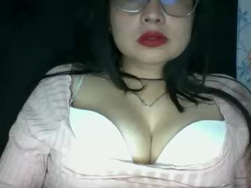 Karoline_Queen28 Chaturbate stream image from May 11, 2025