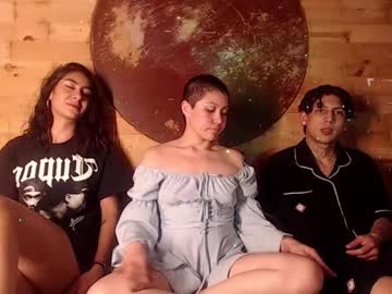 Kitty_Spank19 Chaturbate stream image from May 11, 2025