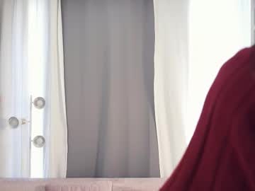 Peggyalltop Chaturbate stream image from May 11, 2025