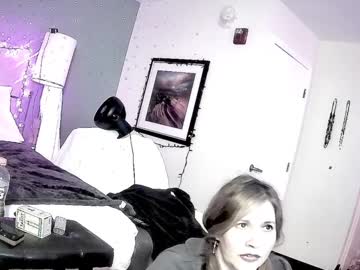 _Toofunnysluts_ Chaturbate stream image from May 11, 2025
