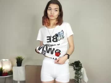 Clementina_Fermentina Chaturbate stream image from May 11, 2025