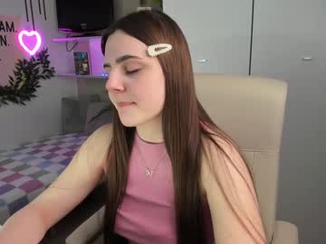 Liawoow Chaturbate stream image from May 11, 2025