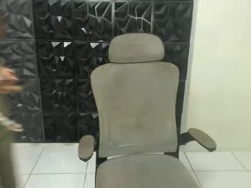 Sassyx_April Chaturbate stream image from May 11, 2025