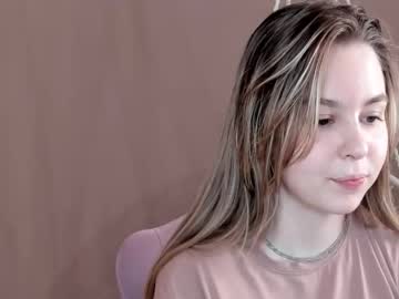 Polly_Frank Chaturbate stream image from May 11, 2025