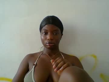 Pweedy_Ora Chaturbate stream image from May 11, 2025