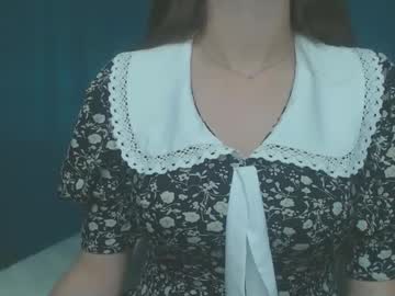Rosalniils Chaturbate stream image from May 11, 2025