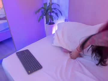 Scarlethbloom Chaturbate stream image from May 11, 2025
